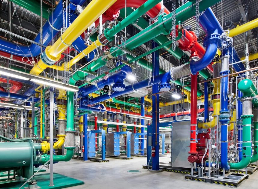Google ha revelado al fin cuánta electricidad y agua consume su IA. Las estimaciones no podían estar más erradas