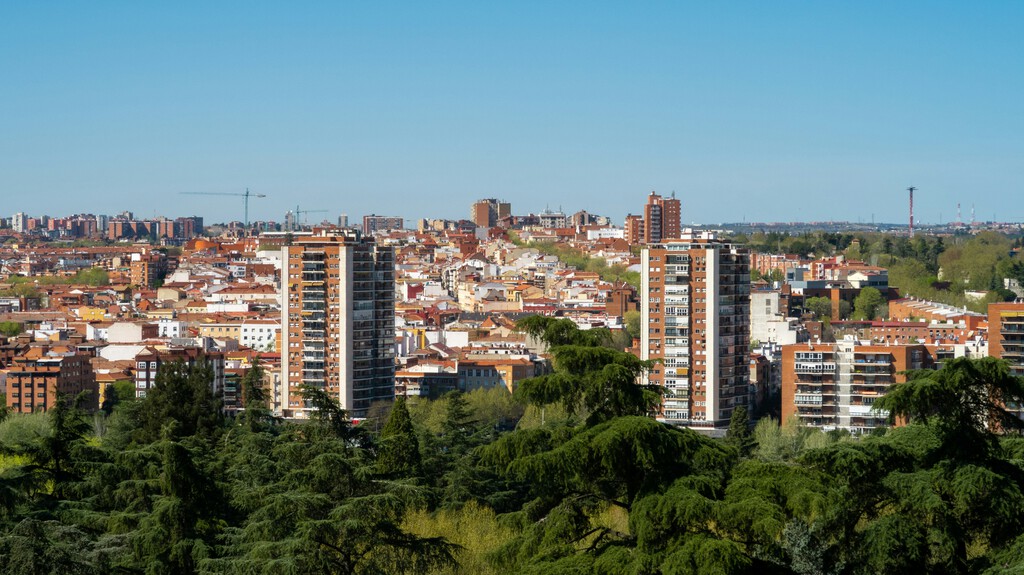 Hacienda advierte a los propietarios que tengan más de una vivienda: si no la usan como residencia habitual hay que declararla